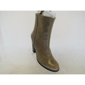 Guess Womens Brown Leather Zip Ankle Fashion Boots Bootie Size 6 M